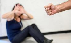 Ferì la ex con un coltello, condannato a 3 anni