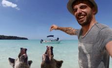 &laquo;La mia vacanza alle Bahamas ma solo sui social&raquo;