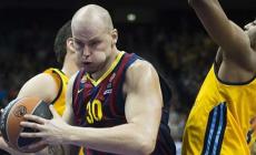 Malaga cade a Barcellona, Aradori show