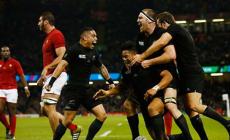 All Blacks travolgenti, Sudafrica ok