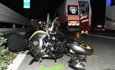 Incidente  in serata tra moto e bici, due feriti