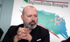 Bonaccini: 'Ripartiamo ma tenendo alta la guardia: le mascherine da sole non bastano'