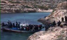 Tre sbarchi all'alba a Lampedusa: arrivati in 122, salpati da Libia e Tunisia