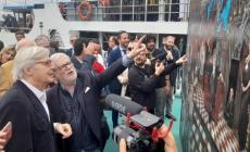Sgarbi, compleanno sulla nave Stradivari per celebrare la «rinascita del Po»