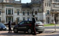 Ai domiciliari, danneggia il braccialetto ed esce di casa: «ribeccato» subito e arrestato