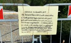 «Il Giro ci aiuti a far sistemare il ponte dove morì Simone»