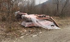 Lesignano, abbandona amianto: denunciato