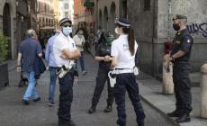 Tanti controlli in centro. Ma la movida &egrave; scatenata