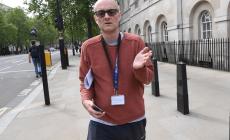 Il braccio destro di Boris Johnson è stato interrogato per aver violato la quarantena