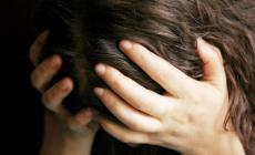 Fa visita alla figlia ricoverata e molesta una disabile nella stanza accanto: condannato