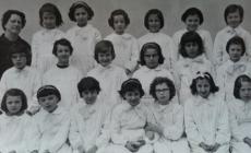 Alla Racagni con la maestra Cavalli. Vi riconoscete?