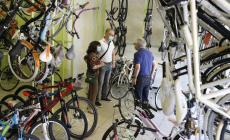 Tutti vogliono la bici nuova: assalto ai negozi grazie al bonus