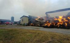 Sanguinaro, un altro fienile in fiamme nonostante la pioggia