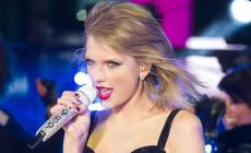 Taylor Swift: gli hacker, minacciano di pubblicare foto osè