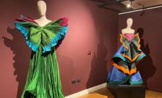 Roberto Capucci, le &laquo;Seriche armature&raquo; in mostra al Labirinto