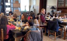 Terenzo, gli scolari vanno a mangiare all'osteria