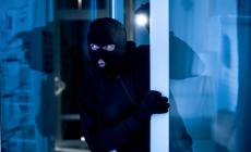 Ladri all'opera nella notte sulle colline e in citt&agrave;