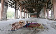 L'ex scalo merci di viale Fratti: degrado e miseria