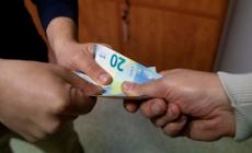 Il prestito? Per pagare la bolletta. Le storie di chi si rivolge al microcredito per le spese quotidiane