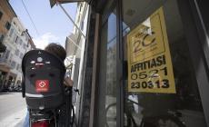 Commercio in crisi: oltre venti negozi chiusi