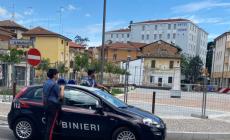 Atti osceni e folle fuga: inseguimento per le strade di Monticelli