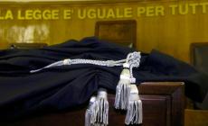 Nove anni di umiliazioni e minacce alla moglie: guardia giurata condannata