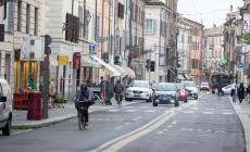 Ciclista inseguita da un automobilista impazzito: &laquo;Cos&igrave; sono riuscita a sfuggirgli&raquo;