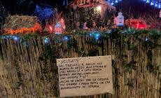 &laquo;Il gallo davanti al presepe? Scusatemi, &egrave; colpa mia&raquo;