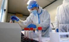 Contagi in calo, ma la Cina fa paura