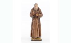 Picchia la moglie con una statuetta di  Padre Pio, arrestato 80enne