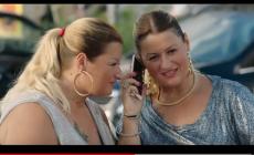 Dallo "shopping compulsivo" del film alla denuncia vera per le gemelle di "Come un gatto in tangenziale"