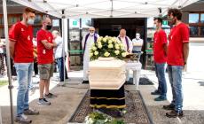 Davanti al "suo" Palaraschi l'ultimo saluto a Michele Bozzi