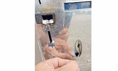 Vandali in azione, fuori uso le casette dell'acqua di Fornovo e Varano