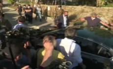 Mondragone, comizio flop per Salvini sommerso da fischi e insulti - Video