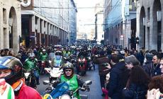 Niente scope: i mille della Motobefana volano sulle due ruote