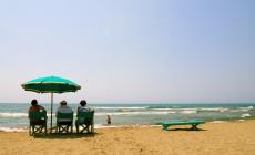 La spiaggia diventa un'aula per i bambini di Forte dei Marmi