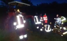 Trattore si ribalta a Bardi