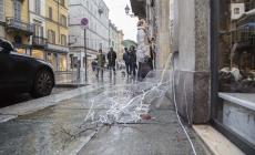 Via Repubblica, i vandali fanno strage di luminarie e addobbi