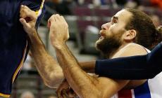 NBA: perdono gli italiani, volano Warriors e Raptors