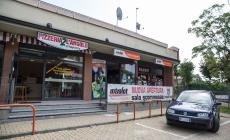Via Langhirano, devastata una sala scommesse