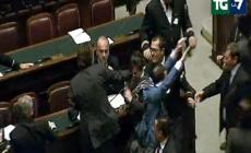 Dambruoso sospeso per 15 giorni. Otto giorni al M5s per i disordini in Commissione