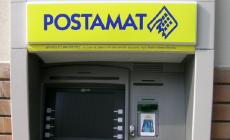 Prelevati dal conto 2.480 euro con una truffa online: Poste risarcisce il risparmiatore