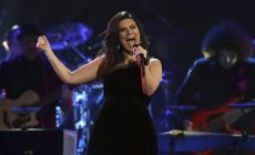 Laura Pausini cancella le due date di Eboli: ha l'otite