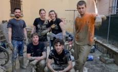 &laquo;Qui ci chiamano Burdel de paciug&raquo;. Le testimonianze degli &laquo;Angeli del fango&raquo; parmigiani