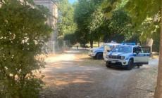 «La mia bambina terrorizzata da quell'uomo col machete al Parco Ducale»