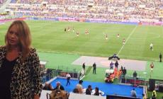 La Falchi guarda la Roma