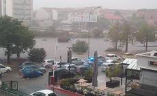 Bomba d'acqua a Palermo: strade come fiumi e due persone annegate - Video