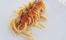 Linguine con calcinelli, bottarga e yuzu