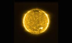 Il Sole costellato di falò, mai visto cosi' finora - Foto 