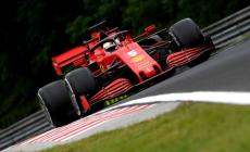 Hamilton il più veloce, ma sul bagnato Vettel è davanti nelle libere 2